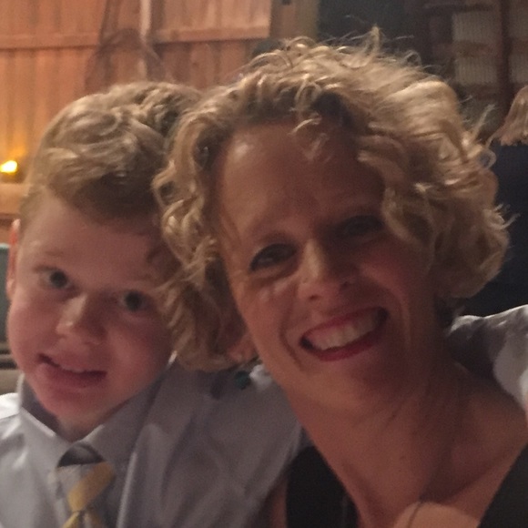 Meet your Posher, Amy - Picture 1 of 1